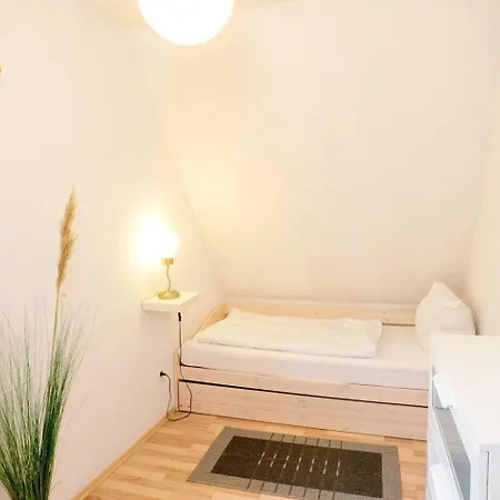 Tatil Evi Haushaelfte-kuddel-104 Böhl